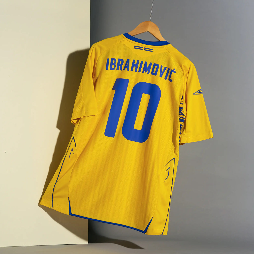 Sweden 2007-09 Home Shirt Ibrahimovic #10